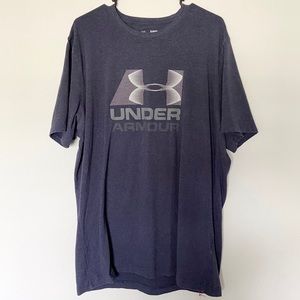 Under Armour T-shirt
